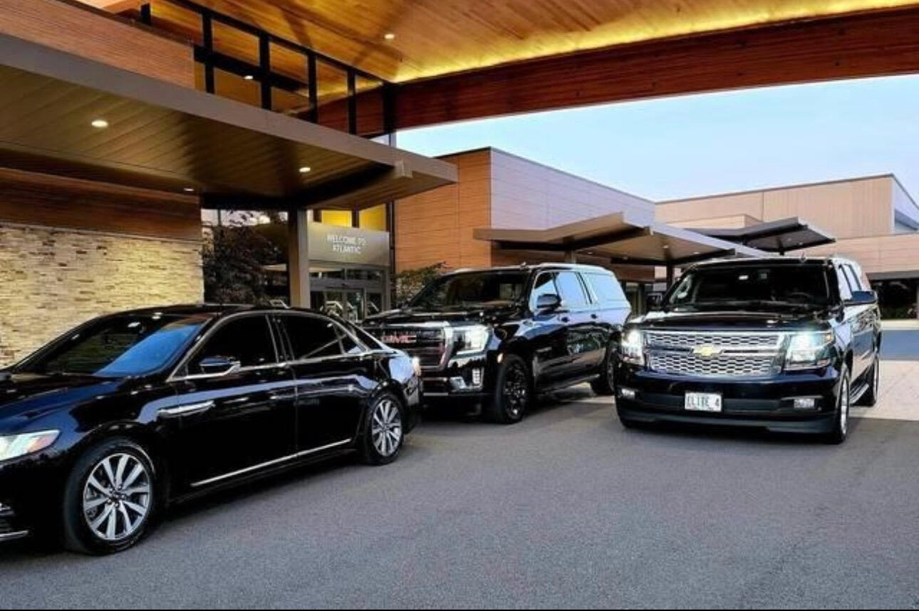 Black Wolf Limo – Luxury Service Get Your Quote in Minutes Please fill out the booking form below with all trip details.