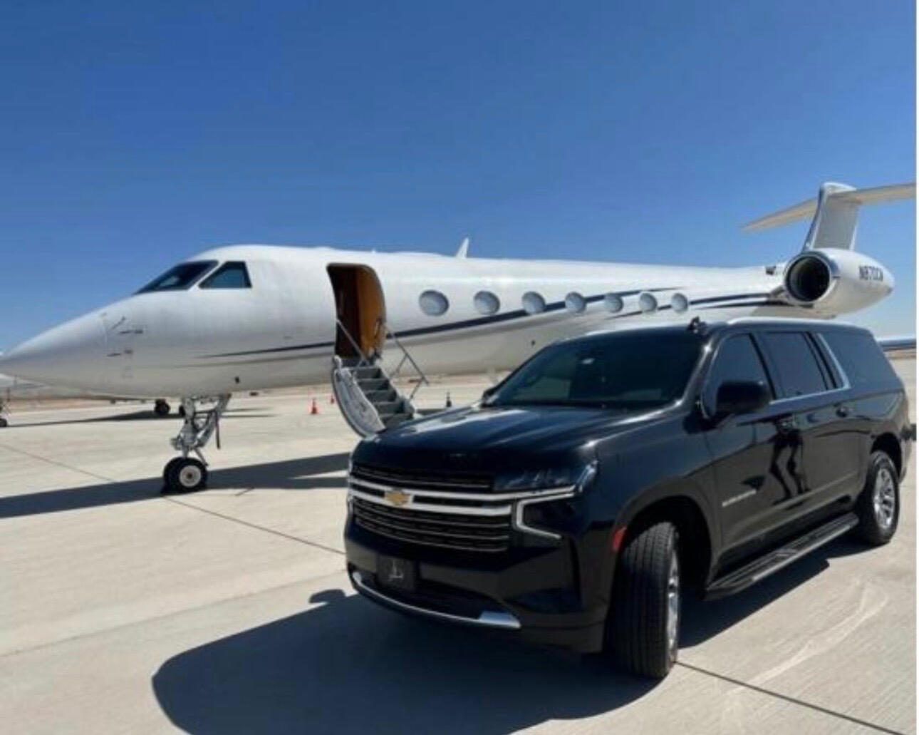 Black Wolf Limo – Luxury Service Get Your Quote in Minutes Please fill out the booking form below with all trip details.